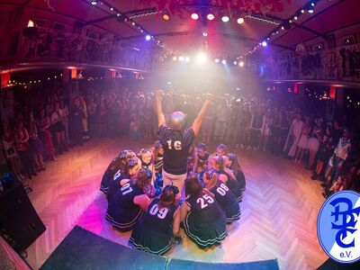 57. Saison Cheerleader